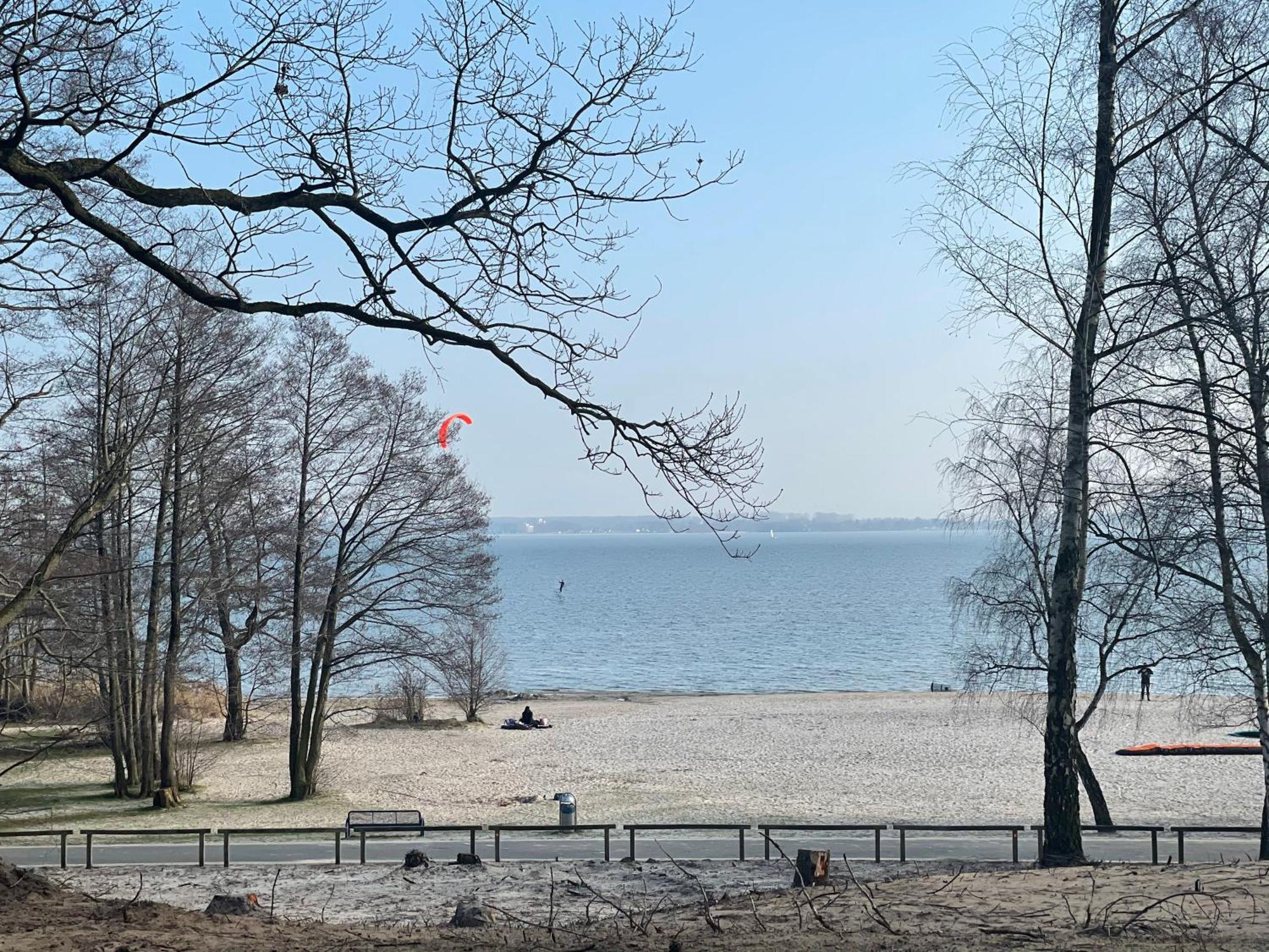 Strandhotel Weisser Berg Neustadt am Rübenberge Esterno foto