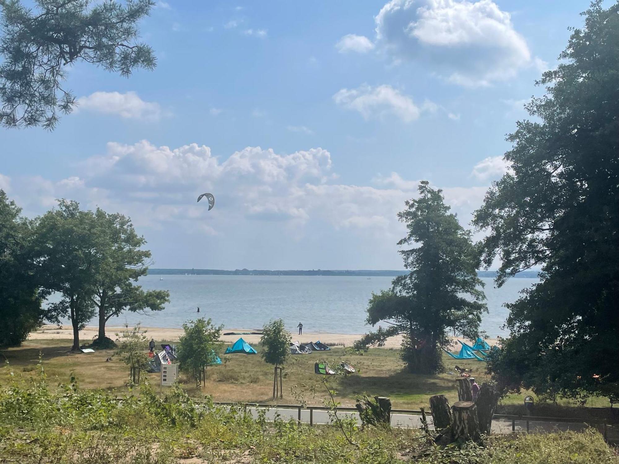 Strandhotel Weisser Berg Neustadt am Rübenberge Esterno foto