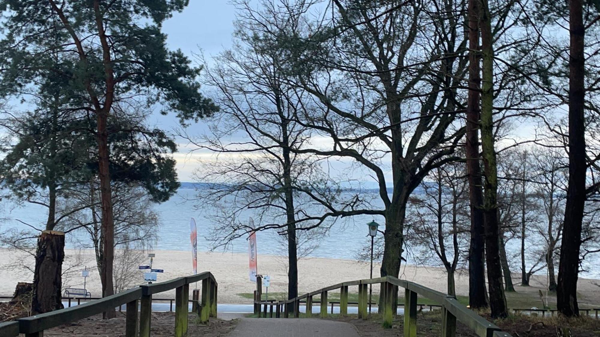 Strandhotel Weisser Berg Neustadt am Rübenberge Esterno foto