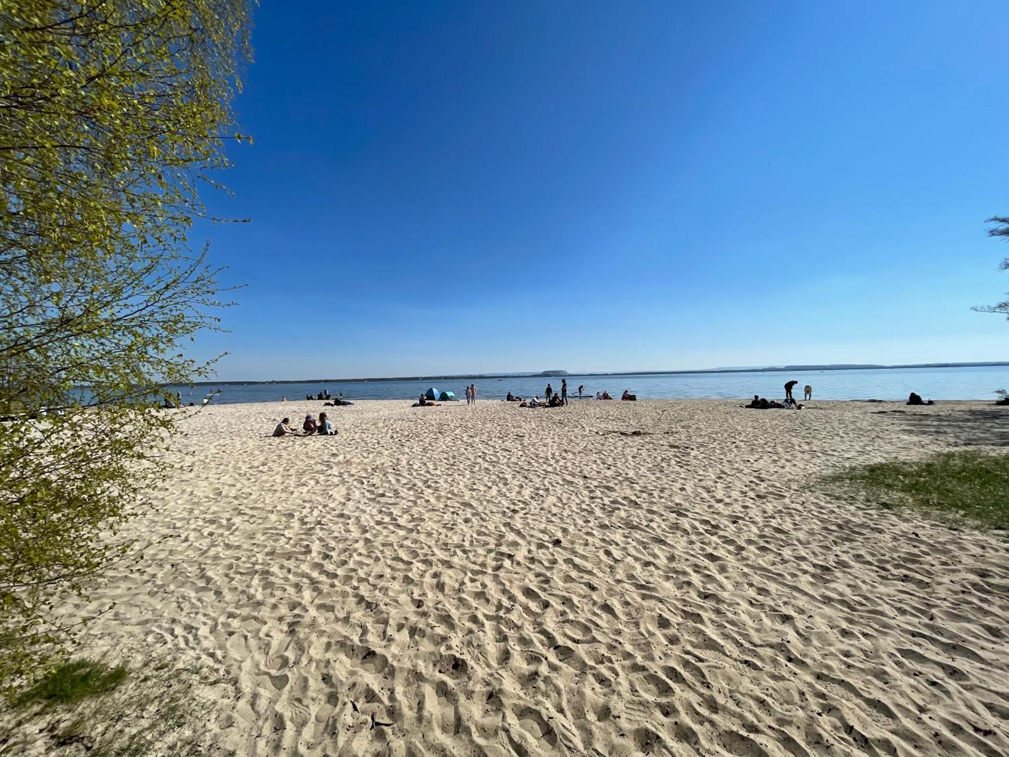 Strandhotel Weisser Berg Neustadt am Rübenberge Esterno foto